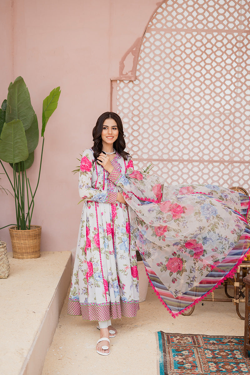 Floral Bliss – Maria Osama Khan