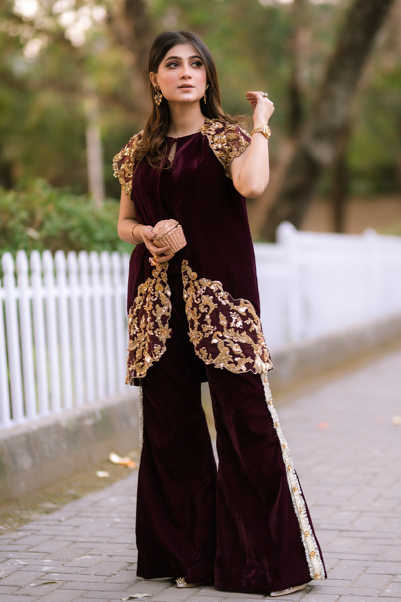 18 Women Outfits With Linen Palazzo Pants - Styleoholic